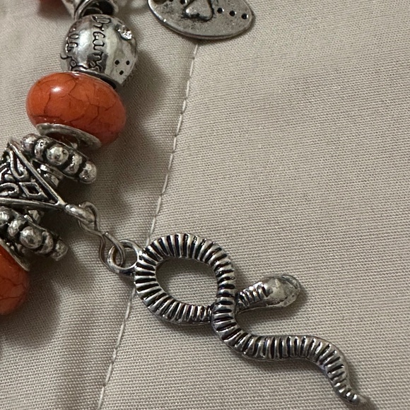 Handmade – NWOT – 925 SS plated charm bracelet. Orange beads. Relationship Charm - Picture 7 of 16